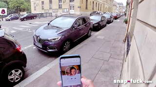 ���્લોરા મિલાનો: મીઠી વિદ્યાર્થી ચશ્મા સાથે suck માટે પ્રેમ &amp;amp; સવારી ટોટી! Snap-fuck.com