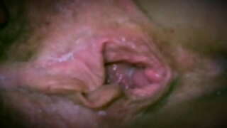 ���ારા સેક્સી જાડા ભીનું મમ્મી સોલો Mastubation સાથે એક નકલી લોડો