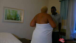 Dame Onyxx putain de son thérapeute de massage