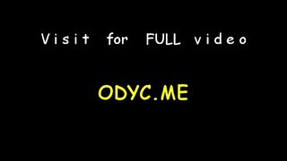 ���્રશંસનીય શ્યામ બોમ્બશેલ મિલા પાછળથી રોપવામાં આવે છે